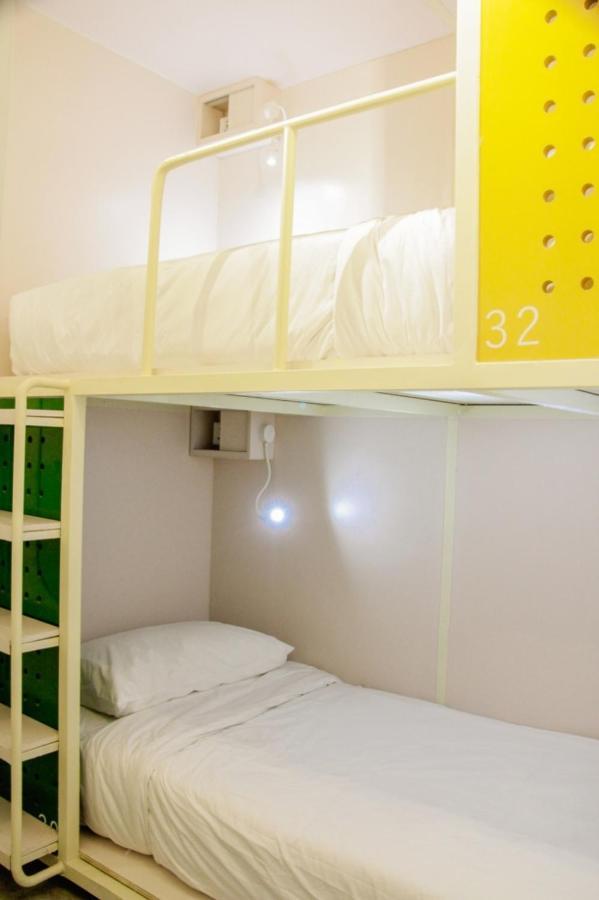 Temmu Co-Living Hostel Bandung Buitenkant foto