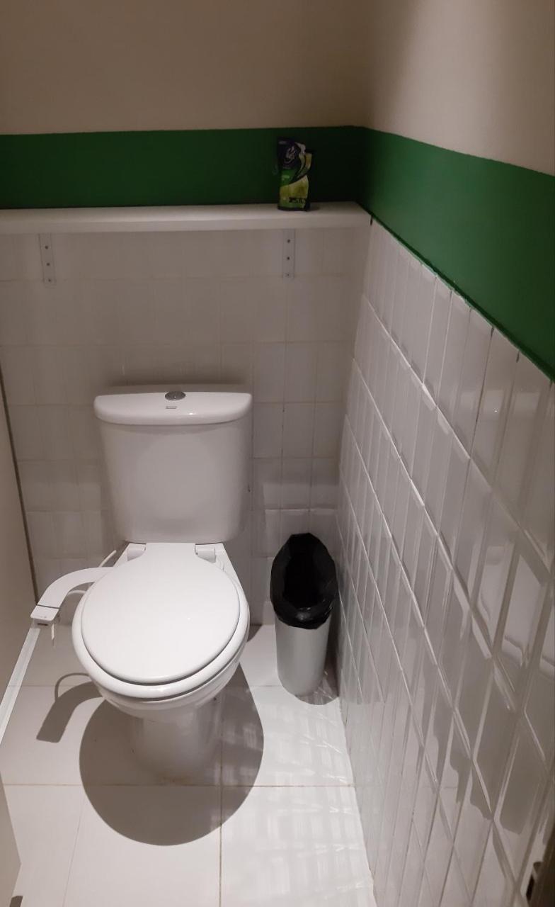 Temmu Co-Living Hostel Bandung Buitenkant foto